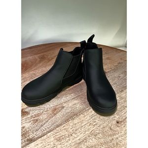 Native Kids Kensington Treklite Size 4